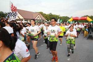 BIB: 
                            <button type="button" onclick="openModal(3530768)" class="btn btn-primary btn-sm float-right btn-popup" data-toggle="modal" data-target=".modal-high-quality">
                        <i class="fas fa-shopping-cart"></i> Add to Cart
                    </button>
                                            <button type="button" onclick="isThisMe(3530768, true)" class="btn btn-success btn-sm float-right btn-popup btn-isme hidden" data-toggle="tooltip" data-placement="bottom" title="นี่คือรูปของคุณใช่ไหม คลิกที่นี่เพื่อเอาเข้าอัลบั้ม">
                        <i class="fas fa-plus"></i> Add to album
                    </button>
                    <button type="button" onclick="isThisMe(3530768, false)" class="btn btn-warning btn-sm float-right btn-popup btn-isnotme hidden">
                        <i class="fas fa-ban"></i> Remove from album
                    </button>